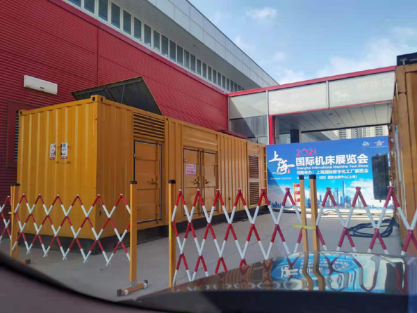 三沙发电车出租-发电机无电压或电压太低怎么办？